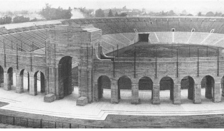 tsx pix 2019-1127 coliseum in 1923 750