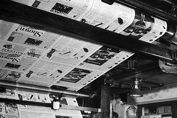 tsx pix 2021-722 newspaper press 1920s