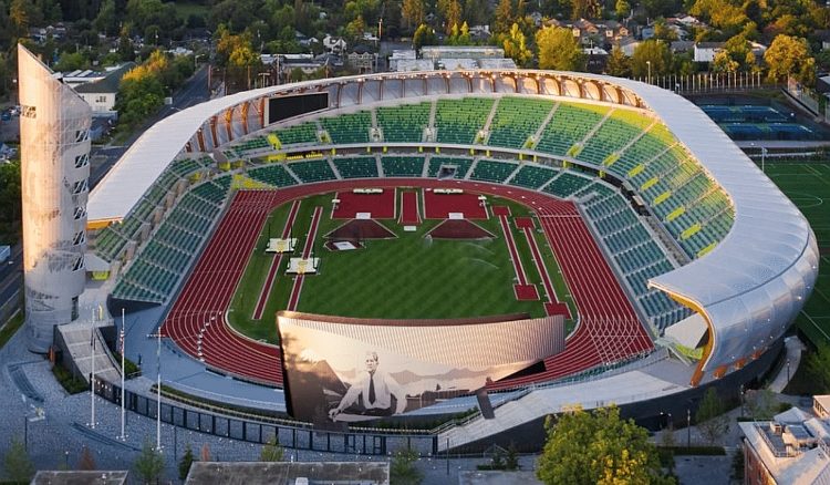 tsx pix 2022-425 hayward field with scoreboard 750